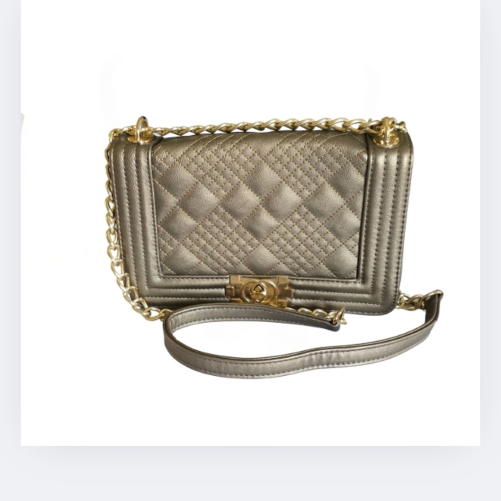 NEW VIETA Grey Purse Quilted Crossbody Bag Gold Chain Shoulder Pocketbook NWT